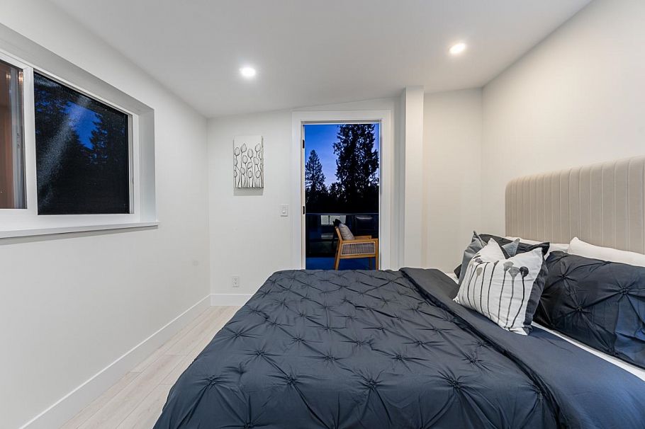 531 Greenway Avenue North Vancouver, BC - 16