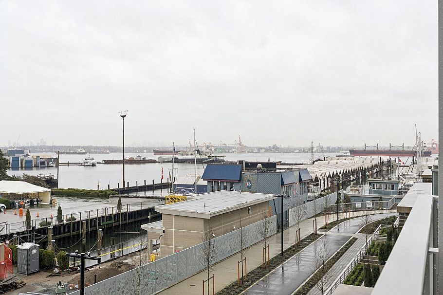 317 755 Harbourside Drive North Vancouver, BC - 26