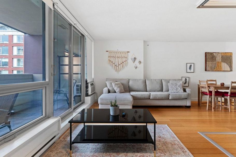 406 718 Main Street Vancouver, BC - 5