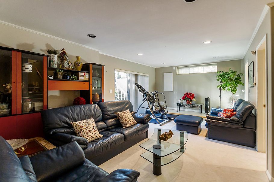 1028 W 51st Avenue Vancouver, BC - 18