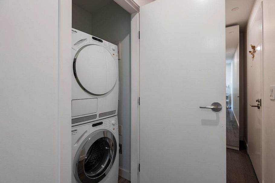 4208 1480 Howe Street Vancouver, BC - 39