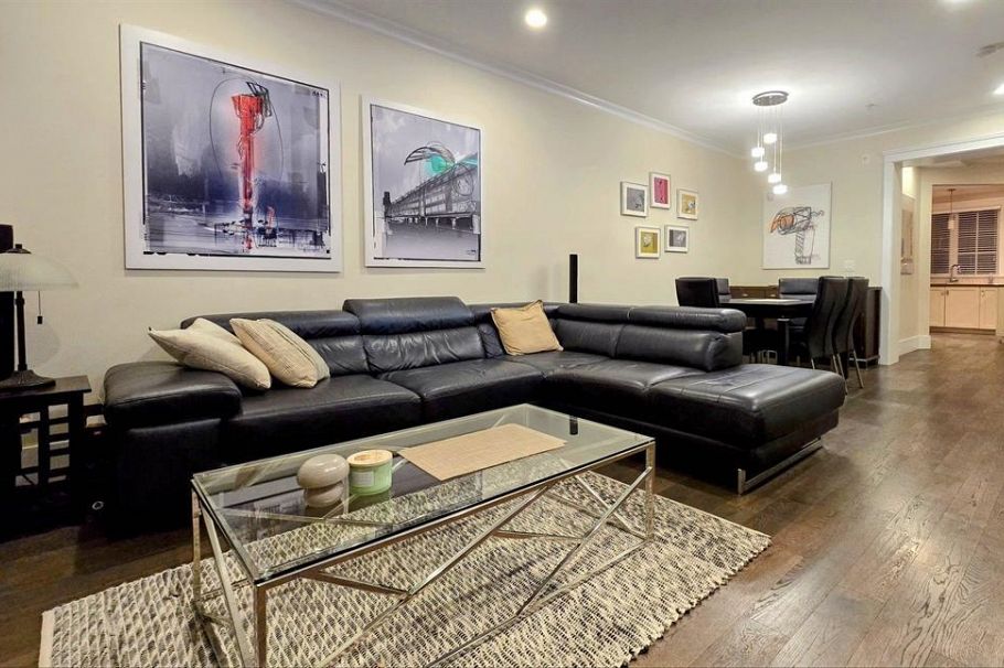 5467 Dunbar Street Vancouver, BC - 2