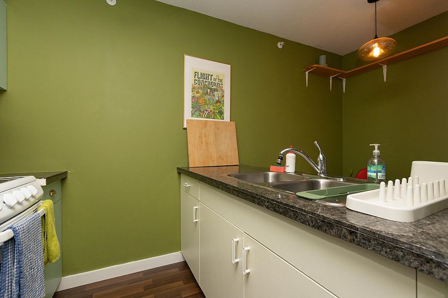 205 33 N TEMPLETON DRIVE, Vancouver BC V5L 3C9 Vancouver, BC - 8