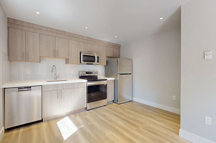 4014 W 36th Avenue Vancouver, BC - 39