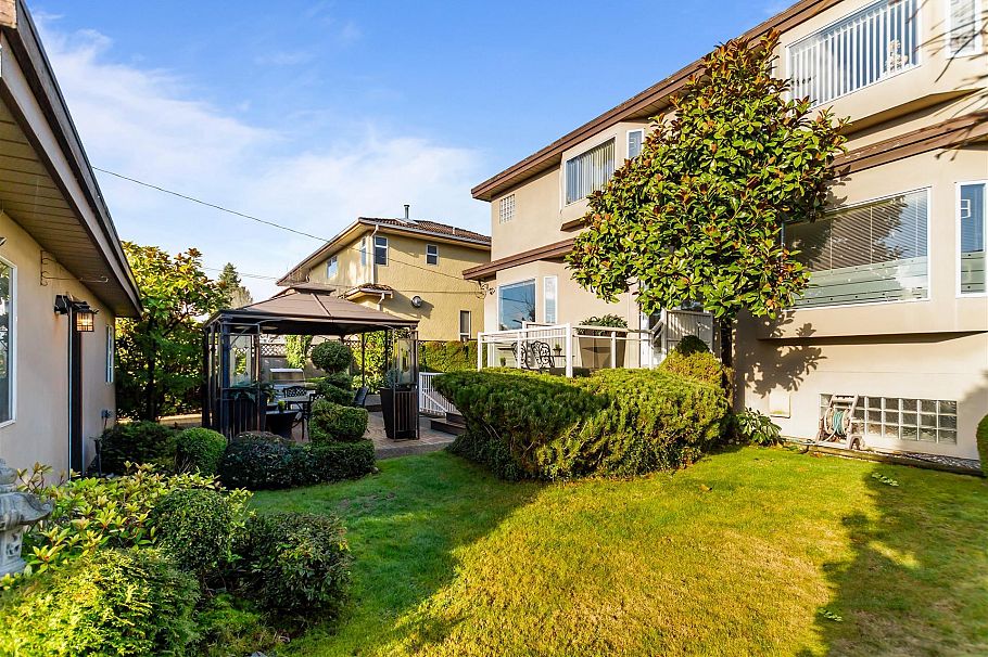 1028 W 51st Avenue Vancouver, BC - 31