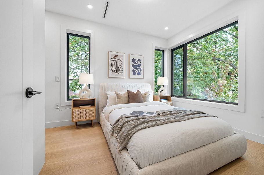 2493 Eton Street Vancouver, BC - 10