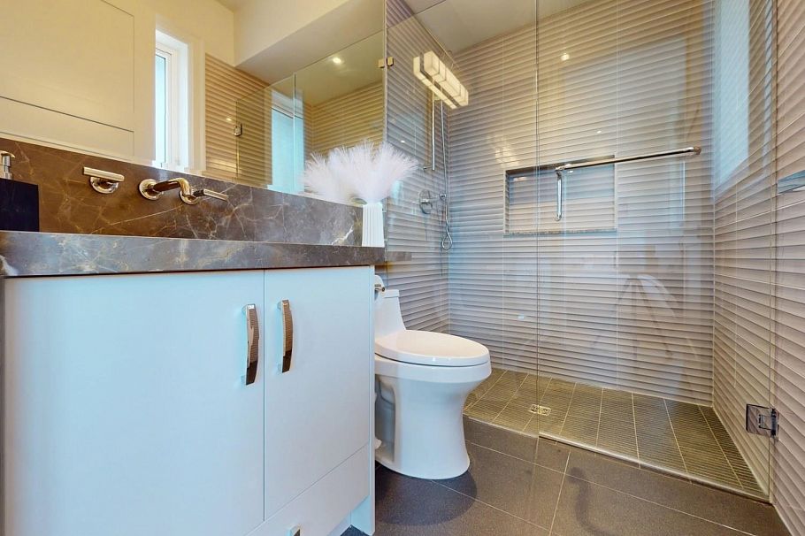 4014 W 36th Avenue Vancouver, BC - 22