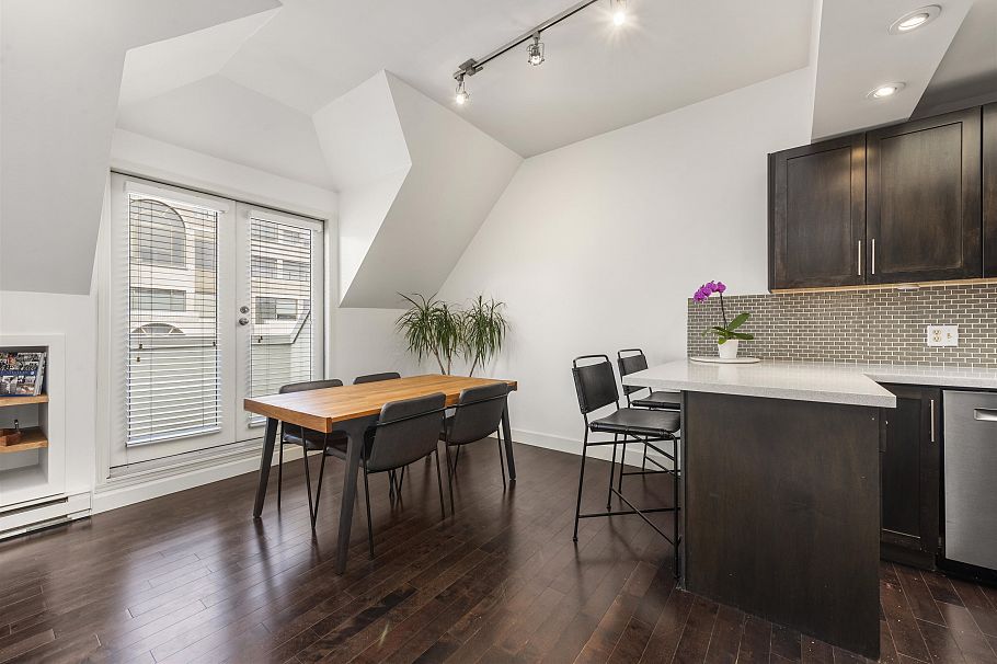 1858 W 1st Avenue Vancouver, BC - 20