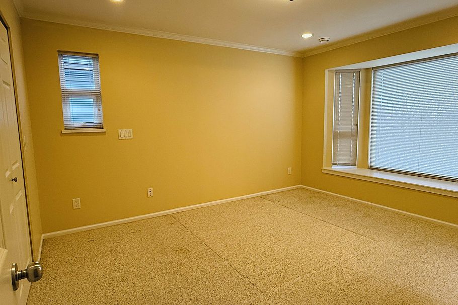 3076 E 27th Avenue Vancouver, BC - 10