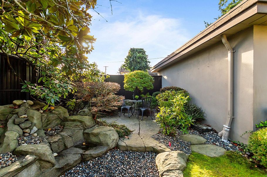 1028 W 51st Avenue Vancouver, BC - 26