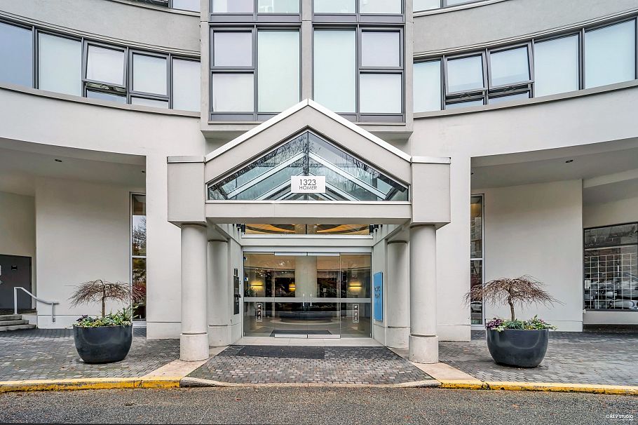 1603 1323 Homer Street Vancouver, BC - 2