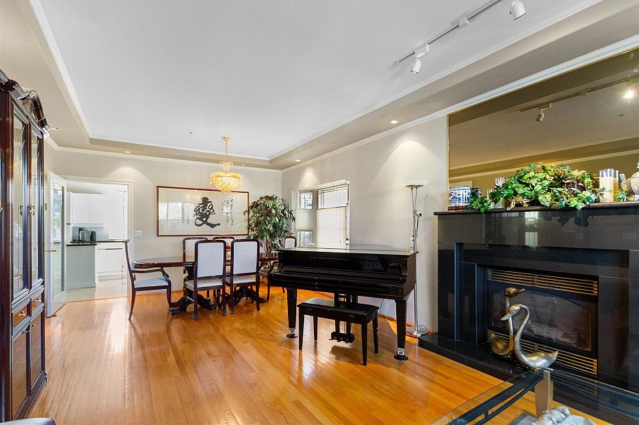 1028 W 51st Avenue Vancouver, BC - 4