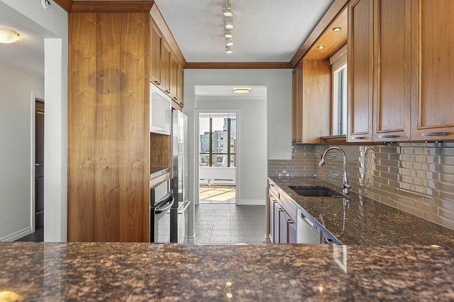 1103 2288 Pine Street Vancouver, BC - 5