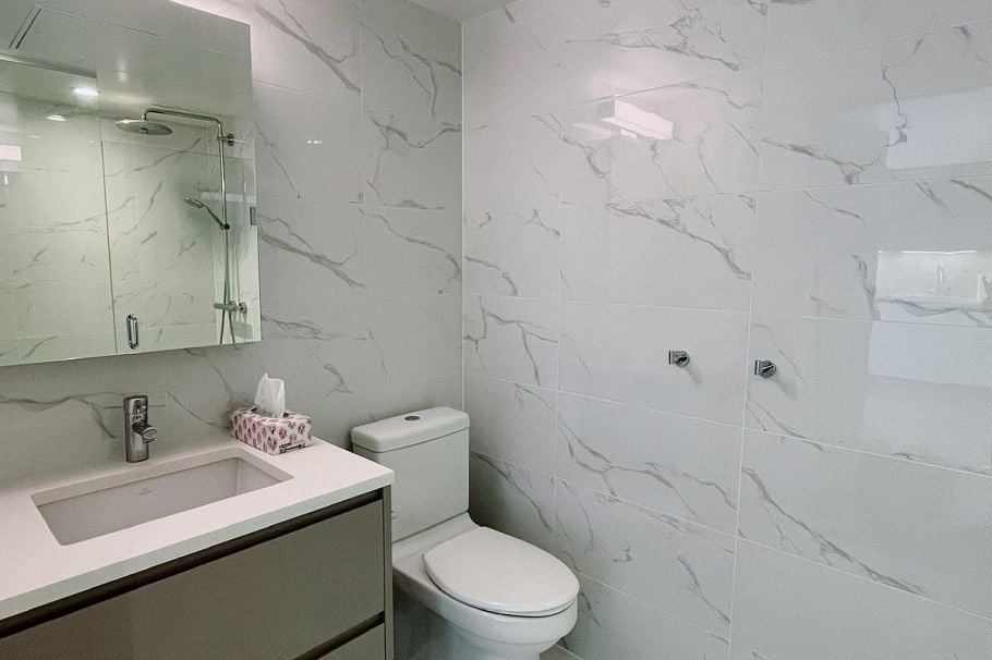 905 8181 Chester Street Vancouver, BC - 3