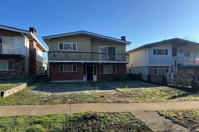 7766 Kerr Street Vancouver, BC - 7