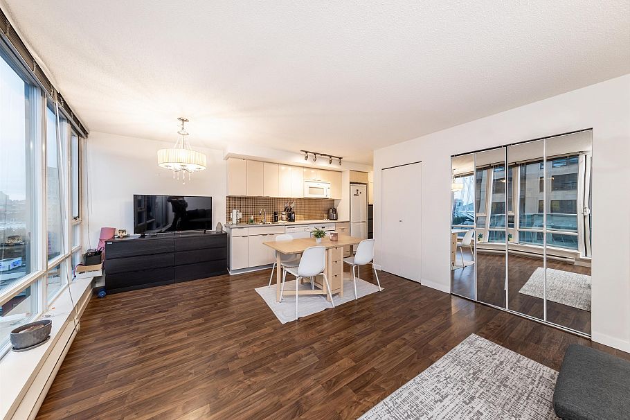 1606 233 Robson Street Vancouver, BC - 10