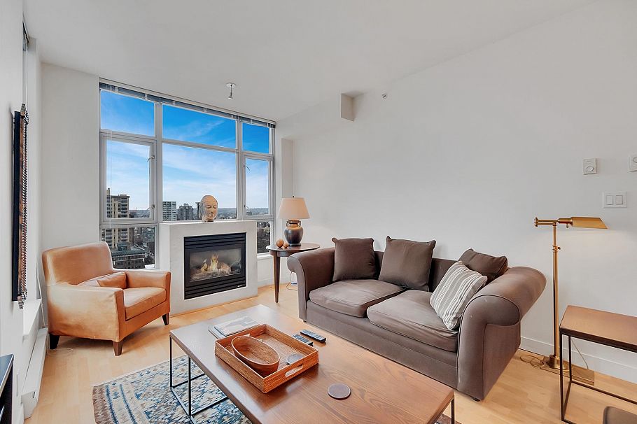 1907 1050 Smithe Street Vancouver, BC - 10