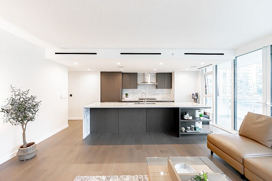 1502 1335 Howe Street Vancouver, BC - 4