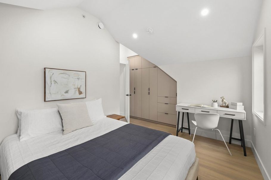 2436 W 49th Avenue Vancouver, BC - 28