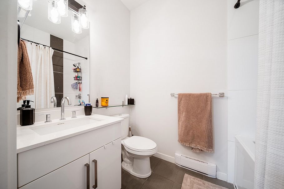 PH2 885 Salsbury Drive Vancouver, BC - 13