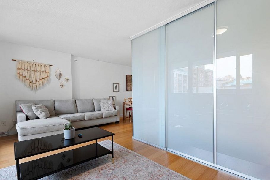 406 718 Main Street Vancouver, BC - 4