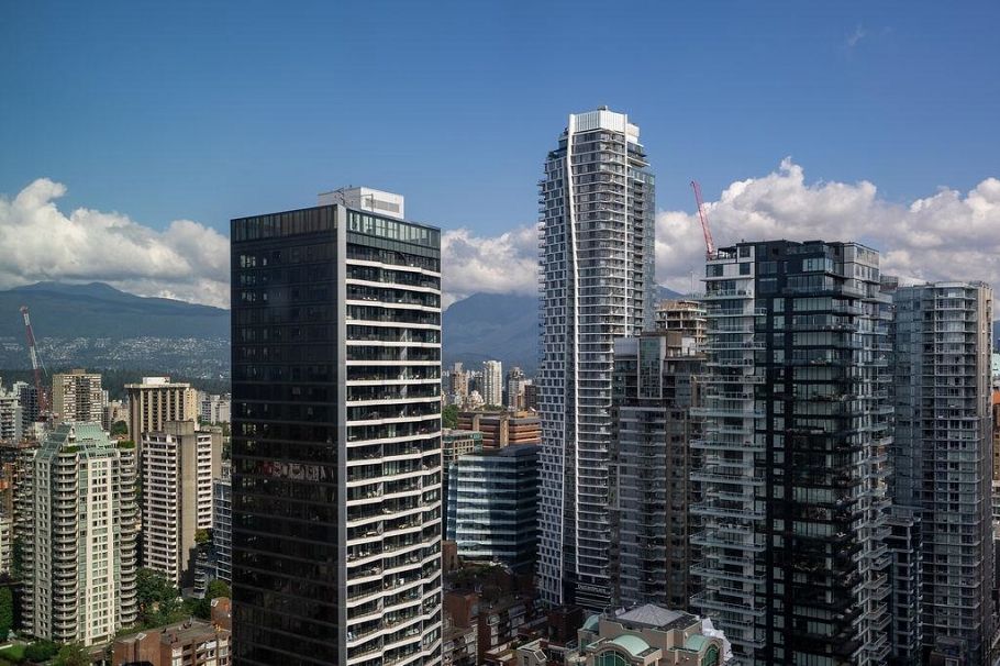 4208 1480 Howe Street Vancouver, BC - 35