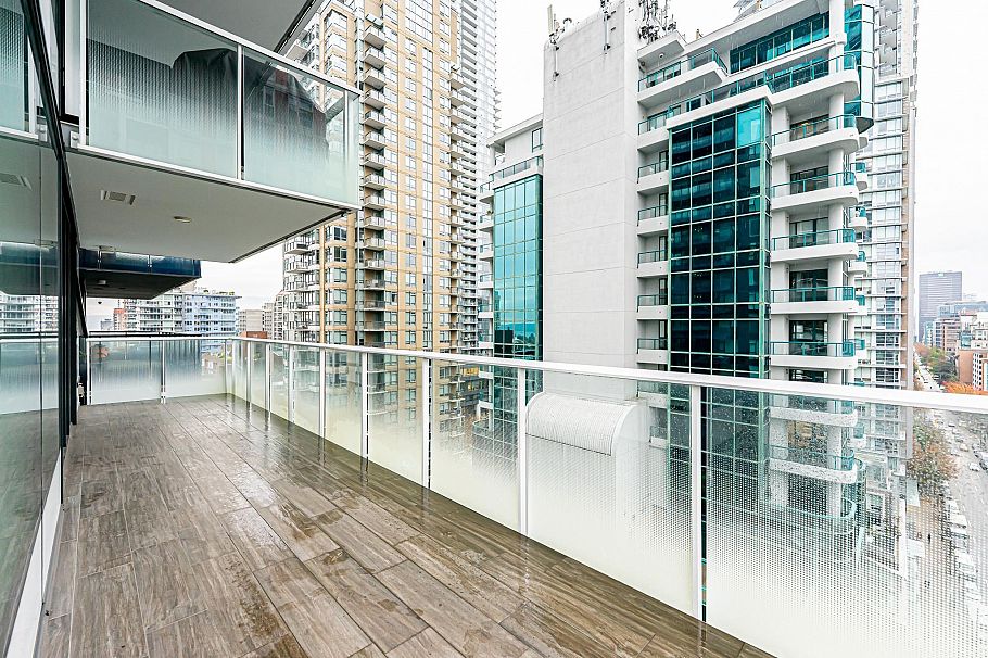 1502 1335 Howe Street Vancouver, BC - 20