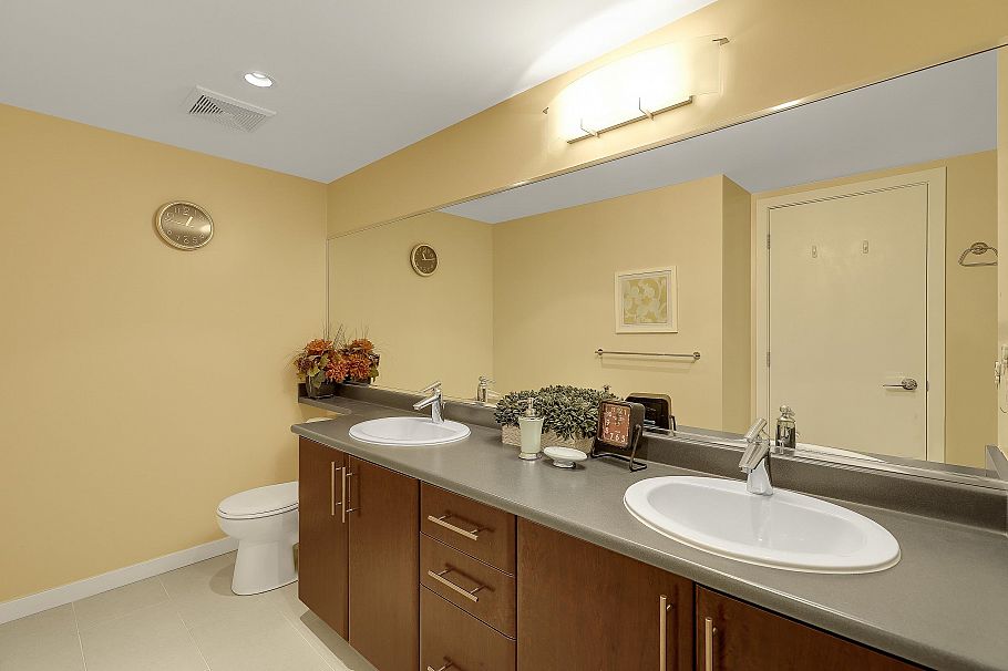 3302 688 Abbott Street Vancouver, BC - 9