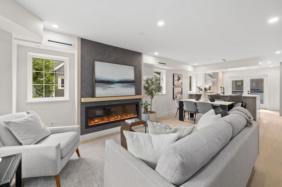 2436 W 49th Avenue Vancouver, BC - 3