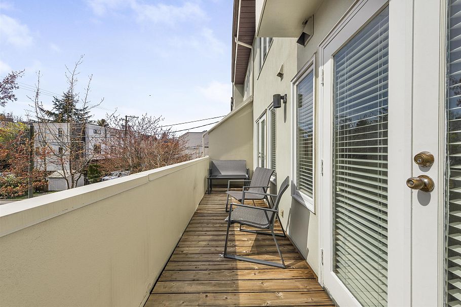 1858 W 1st Avenue Vancouver, BC - 30