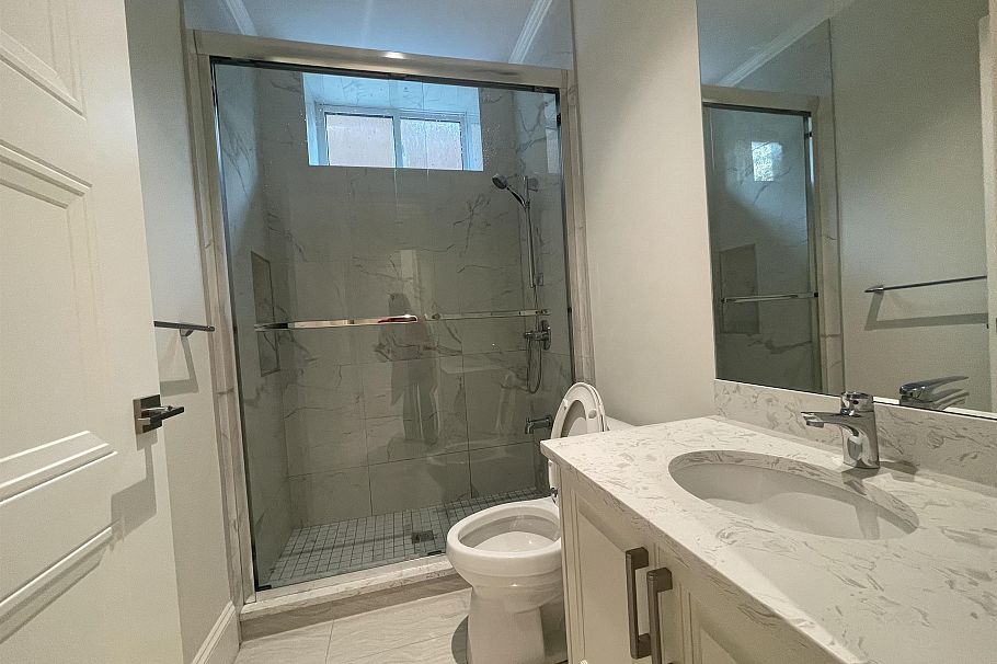 208x 37TH AVENUE, Vancouver BC V5P 1G3 Vancouver, BC - 12