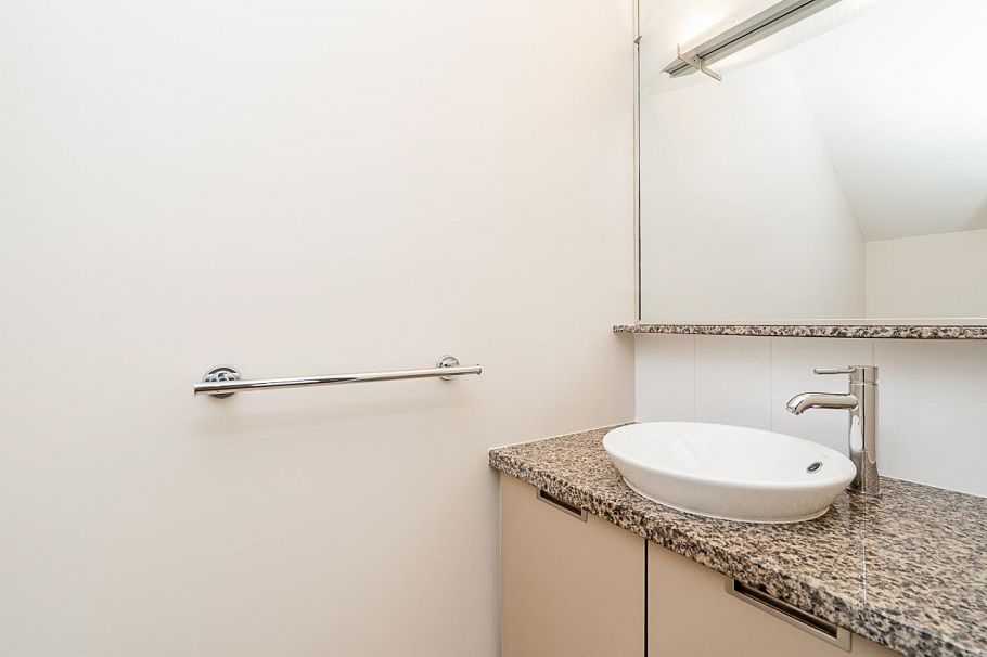 555 Helmcken Street Vancouver, BC - 13