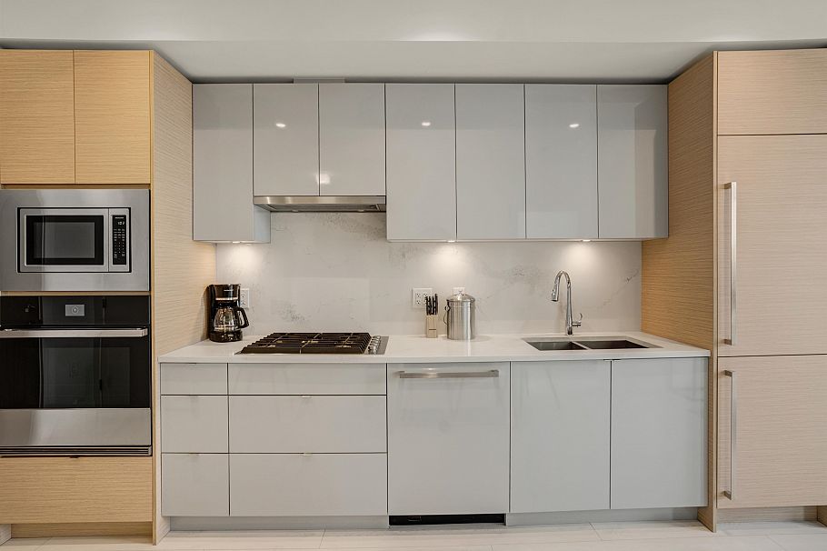 2308 3438 Sawmill Crescent Vancouver, BC - 3