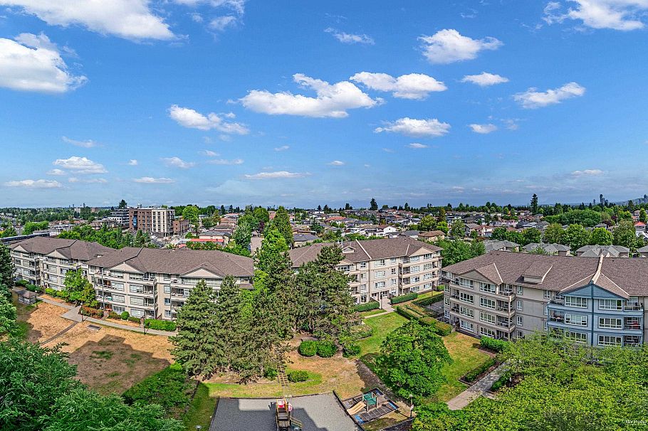 1007 3489 Ascot Place Vancouver, BC - 3