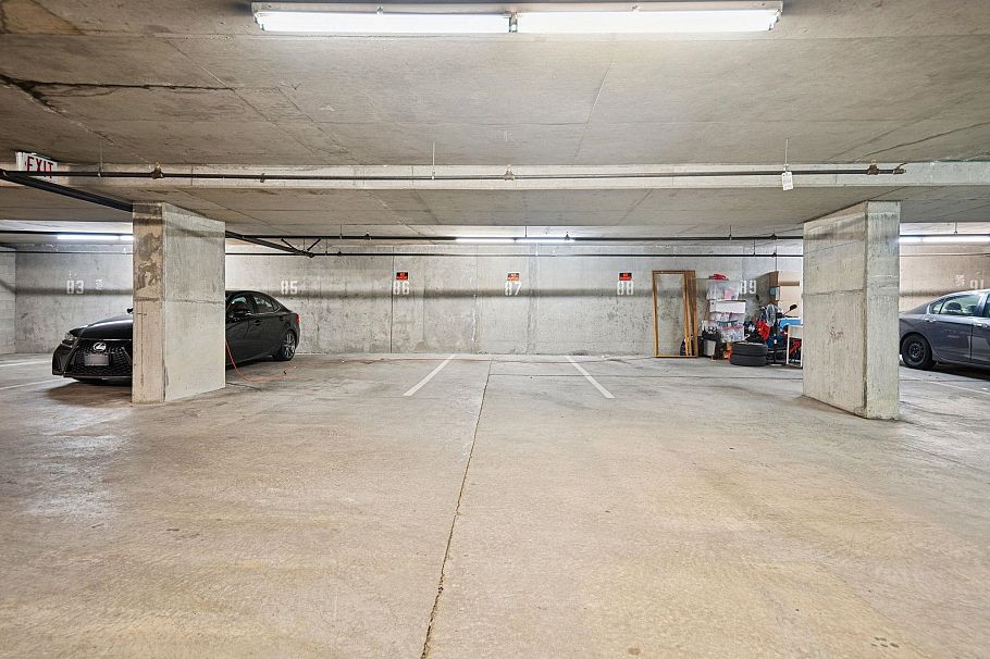 PH 3-4 1383 Howe Street Vancouver, BC - 31