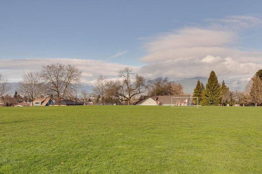 3254 E 5th Avenue Vancouver, BC - 35