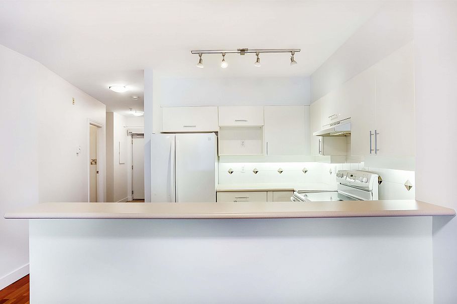 203 1688 Cypress Street Vancouver, BC - 10