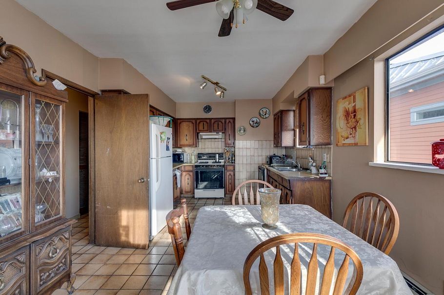 3254 E 5th Avenue Vancouver, BC - 29