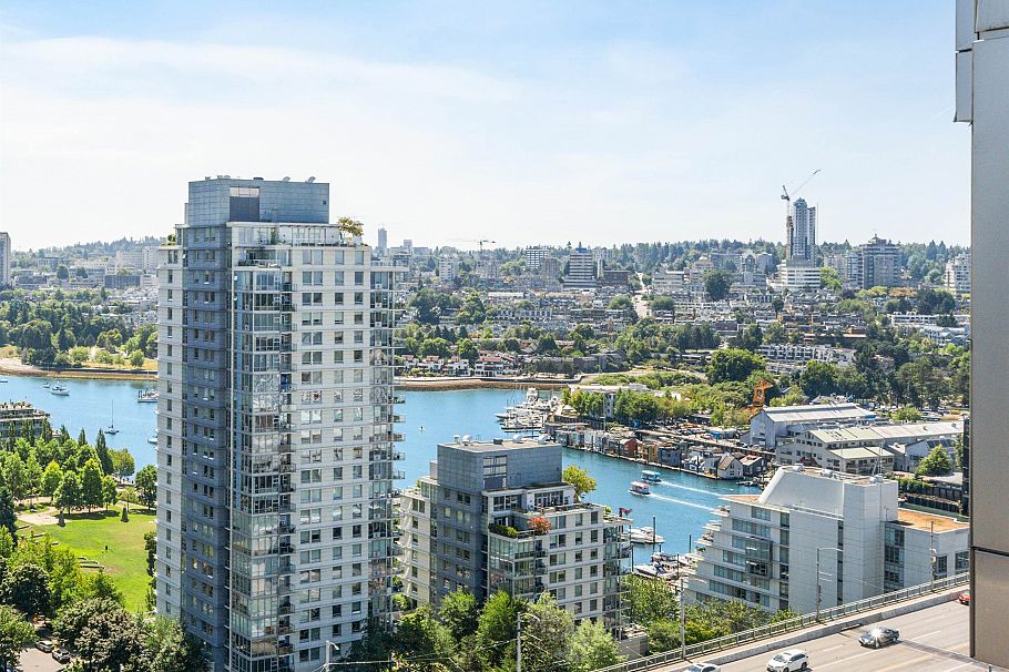 2609 1480 Howe Street Vancouver, BC - 1