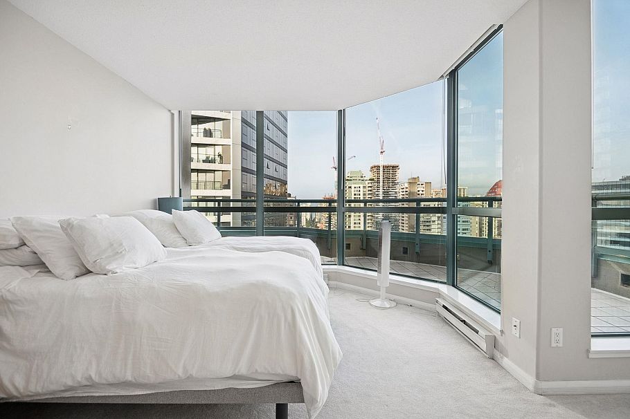 PH 3-4 1383 Howe Street Vancouver, BC - 16