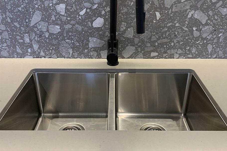 402 2471 St. George Street Vancouver, BC - 7