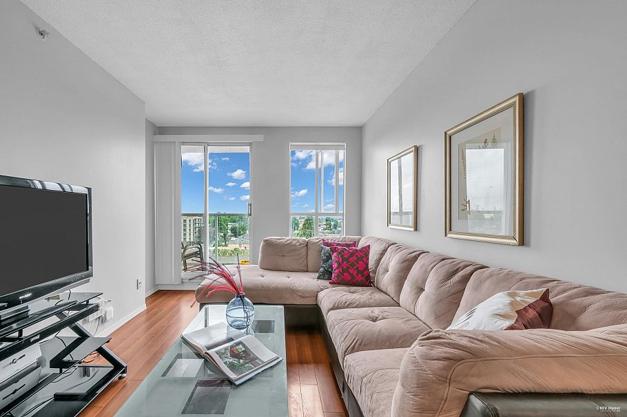 1007 3489 Ascot Place Vancouver, BC - 1