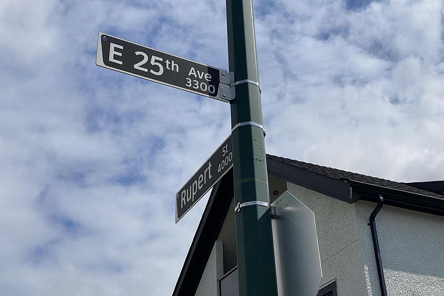 3305B E 25TH AVENUE, Vancouver BC V5R 1J7 Vancouver, BC - 11