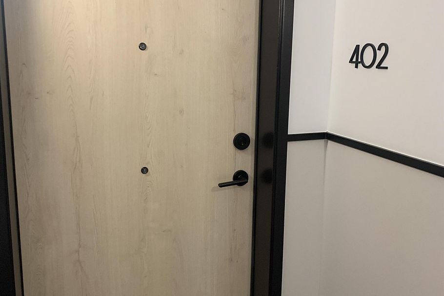 402 2471 St. George Street Vancouver, BC - 3