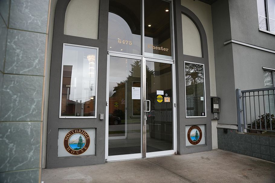 418 6475 E Chester Street Street Vancouver, BC - 2