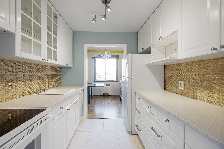 205 1695 W 10th Avenue Vancouver, BC - 13