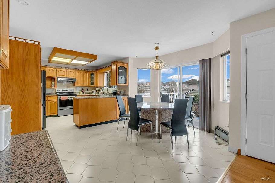 2068 Scarboro Avenue Vancouver, BC - 10