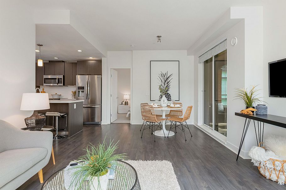 407 733 W 3rd Street North Vancouver, BC - 2