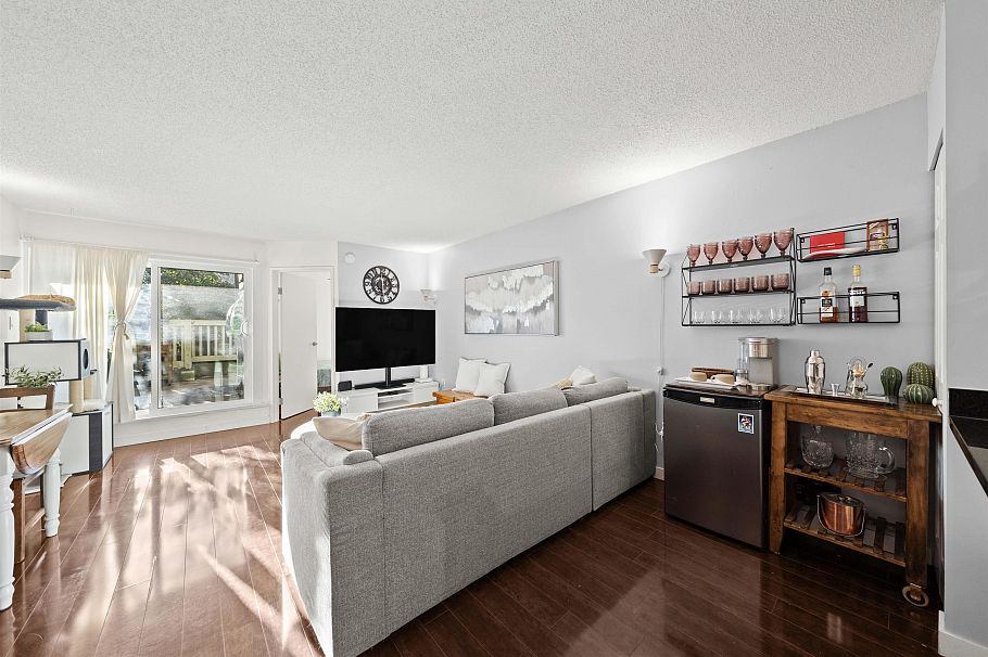 114 1545 E 2nd Avenue Vancouver, BC - 12