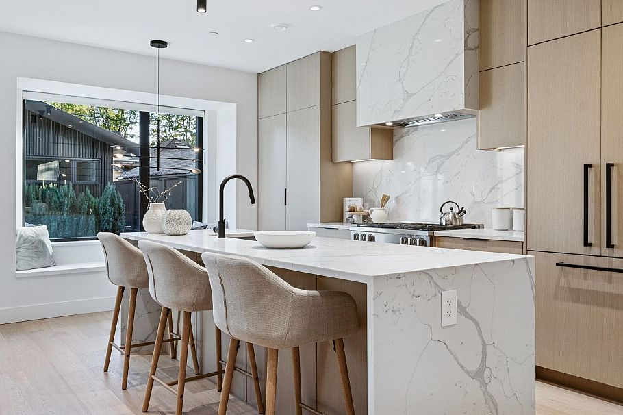 2 3036 W 14th Avenue Vancouver, BC - 5